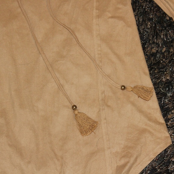 Faux Suede 3/4 Sleeve Signature Studio Top Small - Picture 3 of 6